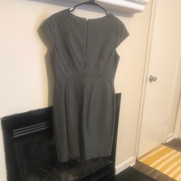 Checkered black and white dress. Size M - Picture 2 of 3